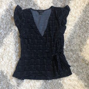 Banana republic womens top. Ruffle sleeves.